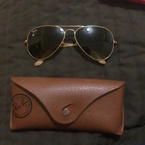 Ray ban aviators with case